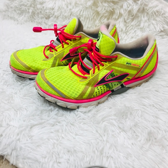 brooks neon shoes